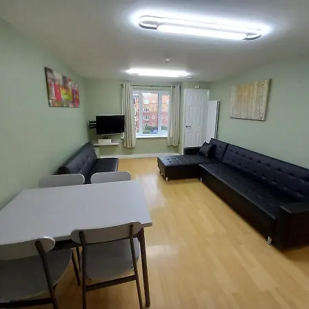 The Free Parking And Plenty Coffee Supplied Apartment!