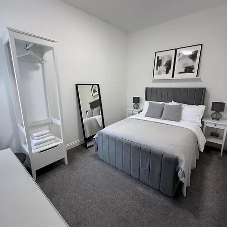 The Haven Sleeps 10 Near Centre Breakfast Hamper Included Feriehus *