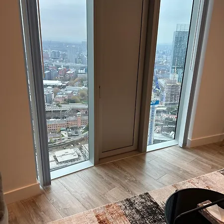 Ahg Luxury Tower Suite - Stunning City Views At Central Manchester
