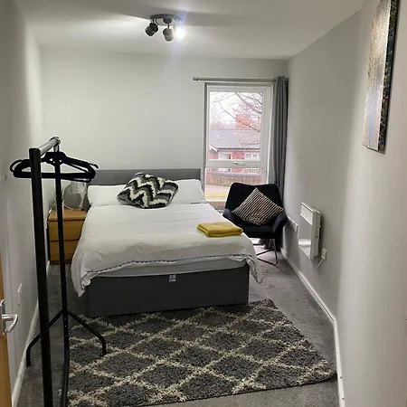 Mcr-2bed2bathaptparkinglux Canal