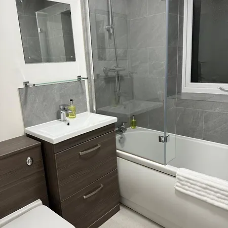 Unitarian Serviced 曼彻斯特