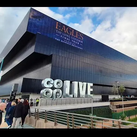 Exquisite 4 Bedroom 2 Bath Parking Etihad Stadium Nyaraló Manchester
