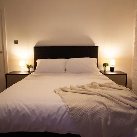 Stylish Cosy 4-bed Home, Sleeps Up To 10 With Large Sofa Bed, Near Royal Infirmary & Universities, Free Parking & Ultra-fast Wifi 펜션