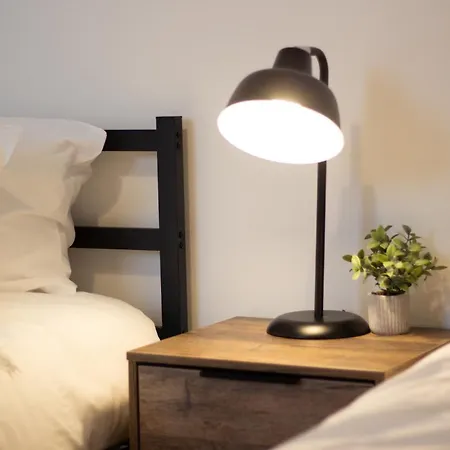 Сasa de vacaciones Stylish Cosy 4-bed Home, Sleeps Up To 10 With Large Sofa Bed, Near Royal Infirmary & Universities, Free Parking & Ultra-fast Wifi
