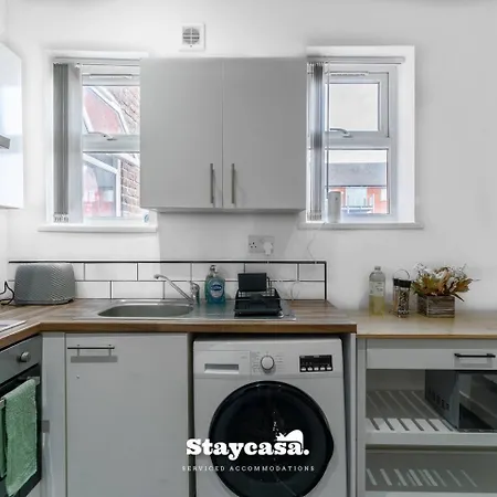 Casa Cove 2f Flat Free Parking - 5min To Hospital Manchester