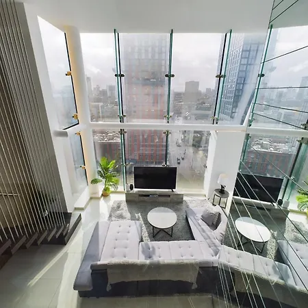 아파트 Amazing Skyline Views 3br Duplex With Free Parking *