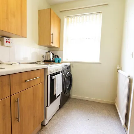 Cosy Stretford In A Prime Location マンチェスター