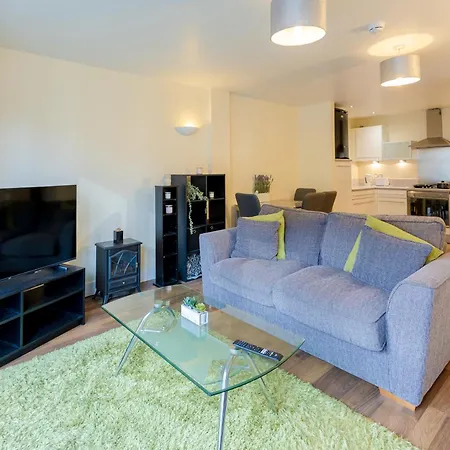 Luxury 2 Bed Ensuite Apartment In Deansgate 1 Min Walk To Commercial Area