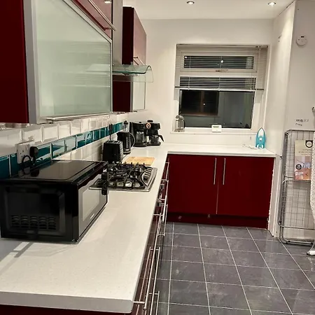 Spacious 3-bedroom - Perfect For Families And Groups Prázdninový dům