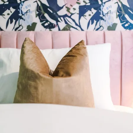 Nyaraló Newly Renovated 5 Bedroom Home-manchester Manchester