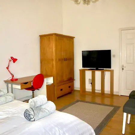 Campingplads The Church E *