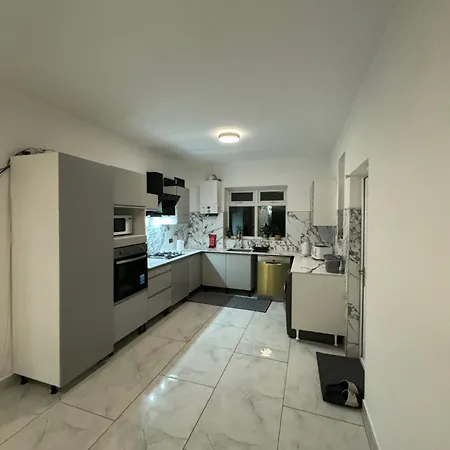 Privat bolig Elegant Estates Humble Abode 1 Manchester