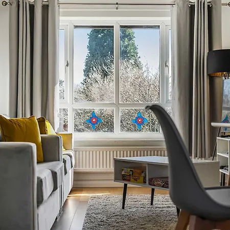 Stylish 2br Near Mcr Airport Manchester