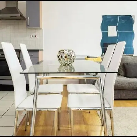 High-floor 2br In Heart מנצ'סטר