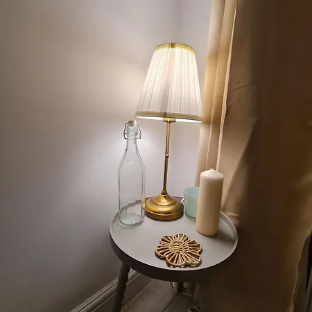 Δωμάτια σε οικογενειακή κατοικία Cozy With Amenities