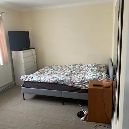 25 Gatley Avenue Ubytování v soukromí *