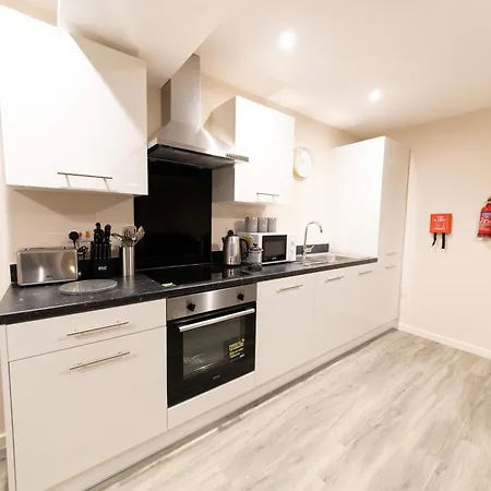 Spacious & Contemporary 2 Bed 아파트 맨체스터