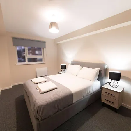 Spacious & Contemporary 2 Bed 아파트