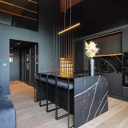 Noir By The Heim Residences