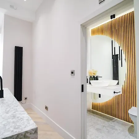 Japandi By The Heim Residences 아파트 맨체스터