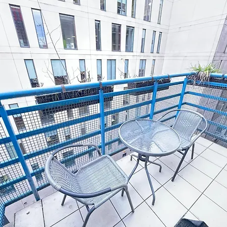 Spacious 2-bed Flat Next To Piccadilly Station, Mcr Apartment Manchester