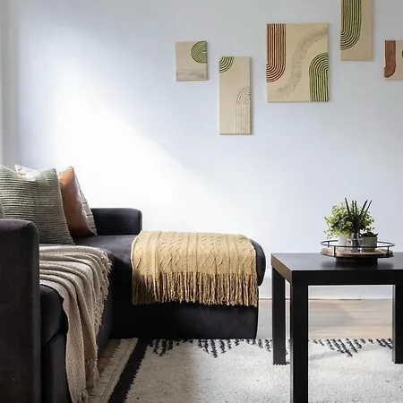 Cozy Next To Ao Arena With Free Parking Apartamento