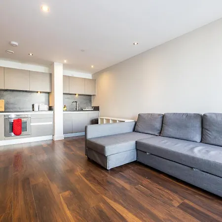 2 Bed Flat In Centre Near Oxford Road O2 Ritz Manchester