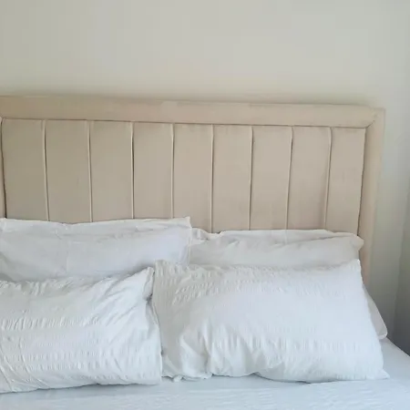 Modern New Built Kingsize Ensuite Ubytování v soukromí Manchester
