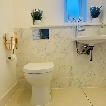 度假居 Modern Lux New Built House In Ancoats Free Wifi Parking *