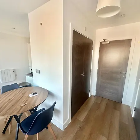 Apartamento Up To 40 Percent Off Old Trafford Modern *