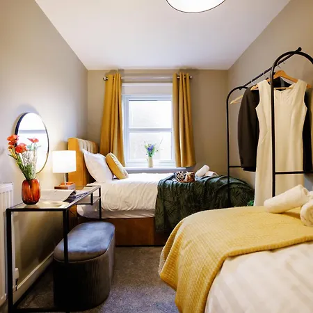 Luxury Celebrity Townhouse Etihad Stadium Coop Live Arena 2 Parking Sleep 10