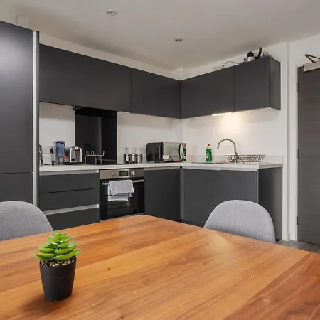 Riverside Cc And Salford Quays Flat - Gym Apartment *