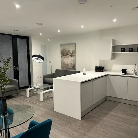 Luxury 1 Bed Near Victoria Manchester