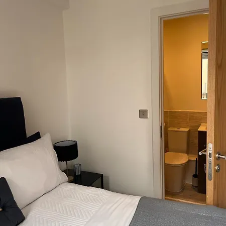 Appartement Stylish 2-bed In Salford By Stayfolk, Duplex Layout - Sleeps 4 Manchester