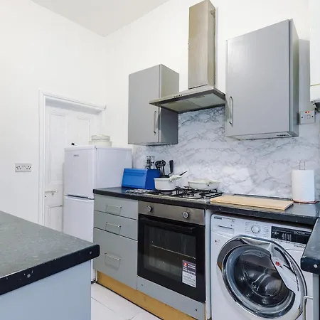 度假居 Free Parking, Games Room, Sleeps 7, *
