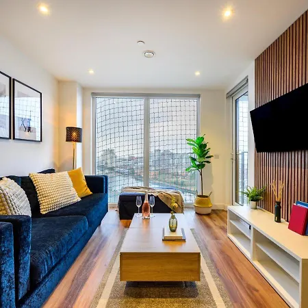 2-bedroom At Vibrant Salford Quays