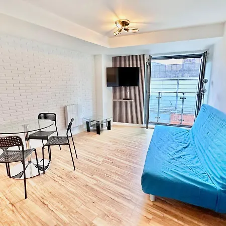 Centre Stylish One-bedroom Flat Apartment *