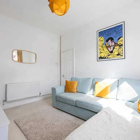 בית נופש Winslow House- Close To Coop Etihad & Free Parking מנצ'סטר