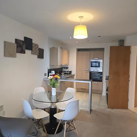 Brilliant 2 Bedroom Μάντσεστερ
