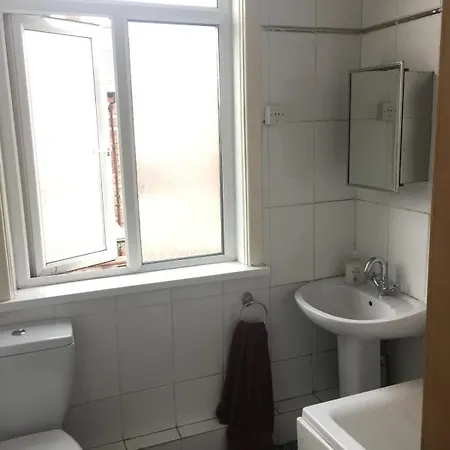 Privatunterkunft Double - Town & Nearby, 24h Bus, Airport-linked *