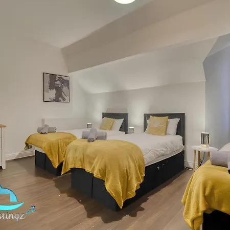 Charming Near Old Trafford דירה *