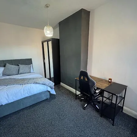 Modern Cozy 2 בית אירוח *