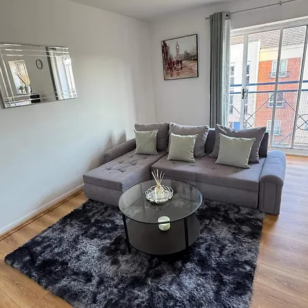 Apartmentsleeps6-parking-familyfriendly-citystay شقة