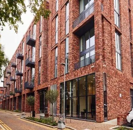 Spacious In Mcr With Terrace, Gym