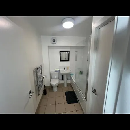 Quaint 2 Bedroom Flat In Apartmán *