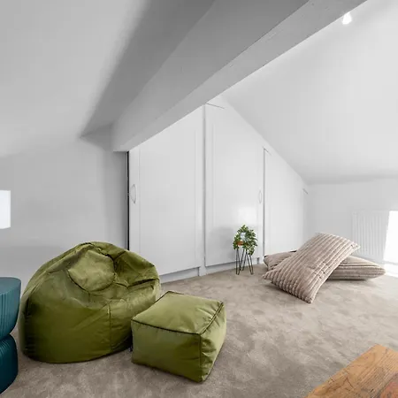 Modern Prestwich Near Heaton Park & Links Vakantiehuis