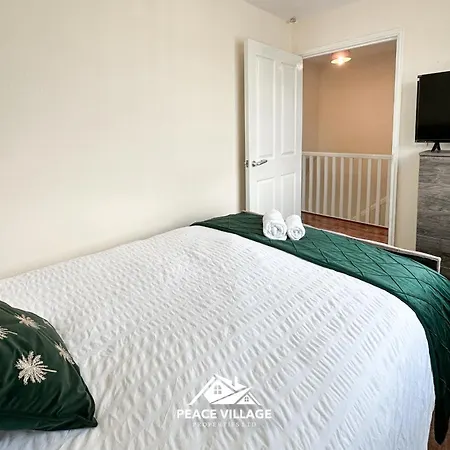 Holiday home Ashton Co-living - Private Self-cater *