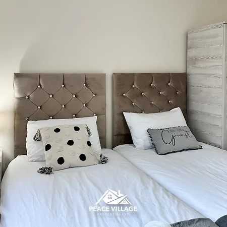 בית נופש Ashton Co-living - Private Self-cater