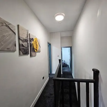 Beresford Co-living - Private Self-cater Manchester