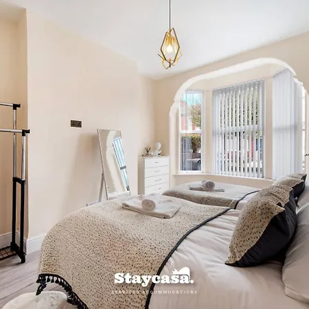 Monton Co-living - Private Self-cater *